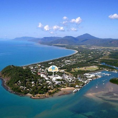 Macrossan House Boutique Holiday Apartments Port Douglas Exterior photo