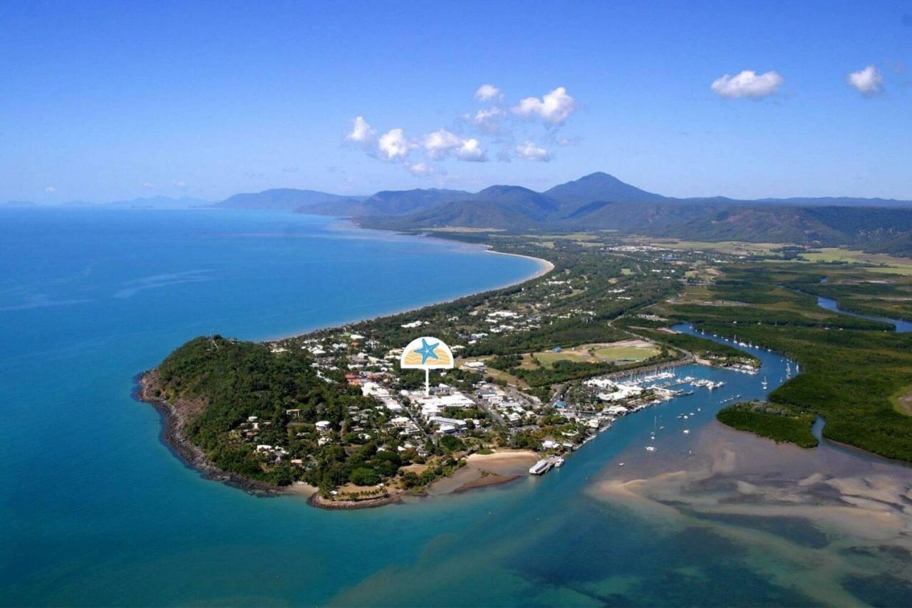 Macrossan House Boutique Holiday Apartments Port Douglas Exterior photo