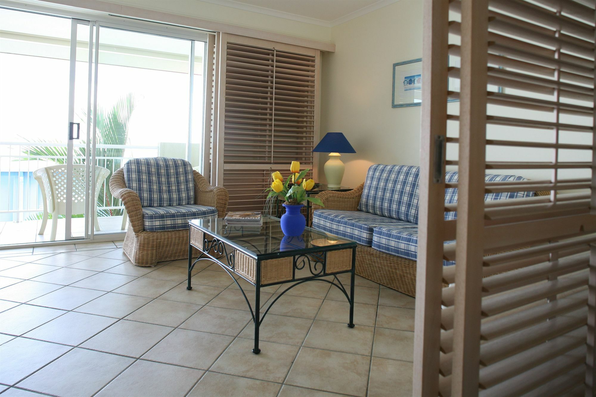 Macrossan House Boutique Holiday Apartments Port Douglas Exterior photo